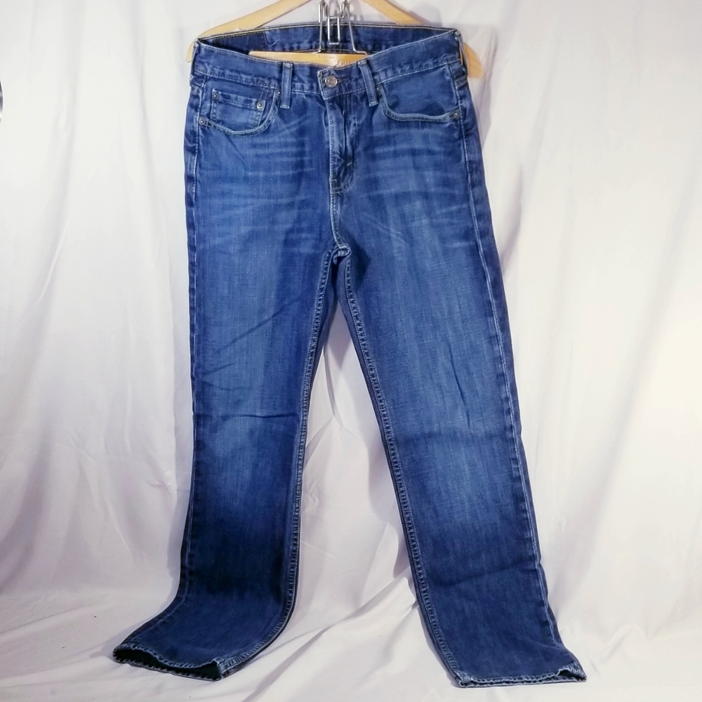 Levi's 514 Slim Straight Fit jeans. W: 30 L: 32